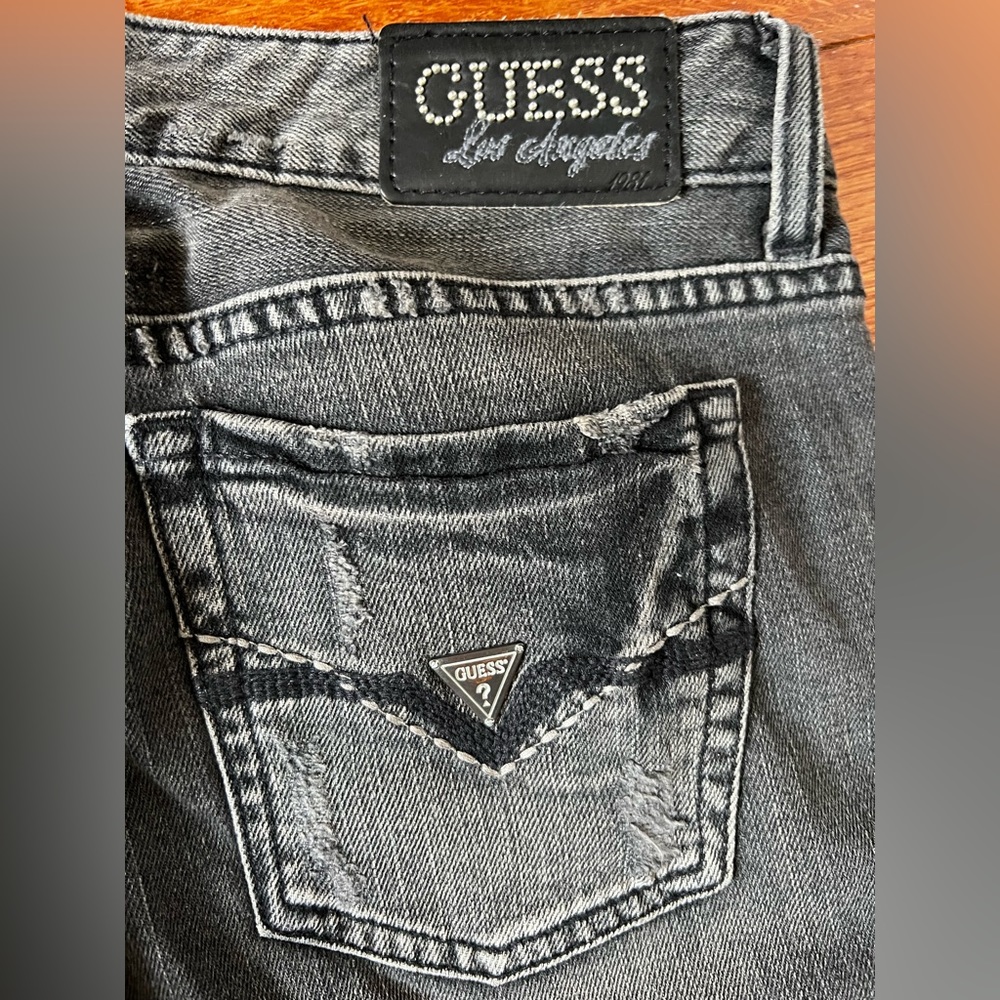 GUESS skinny jeans